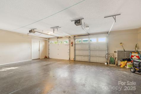 207 Christina Court Asheville NC 28806