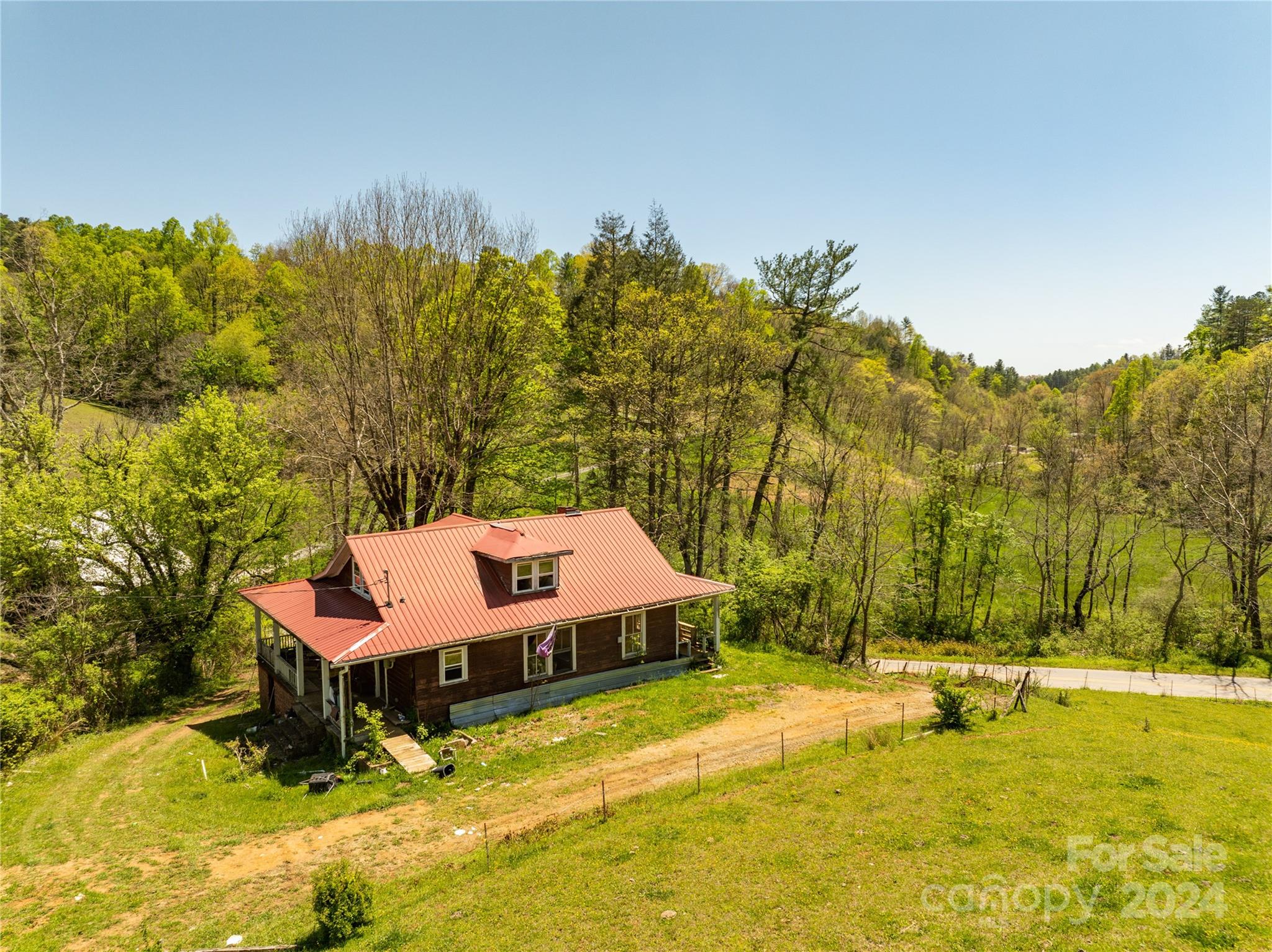 117 & 283 East Fork Road Marshall NC 28753