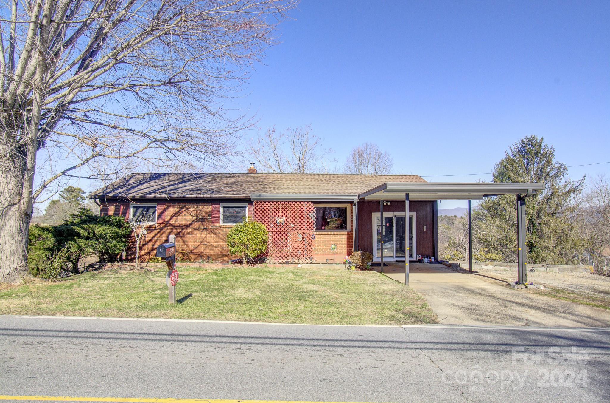 357 Deaverview Road Asheville NC 28806