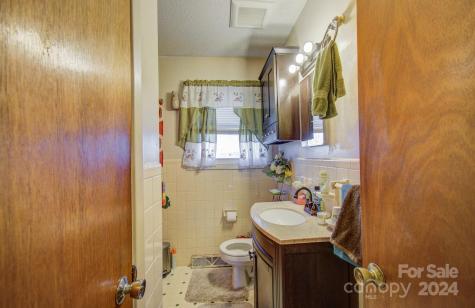 357 Deaverview Road Asheville NC 28806