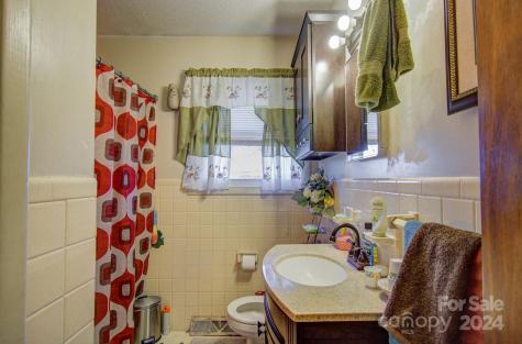 357 Deaverview Road Asheville NC 28806