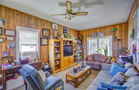 357 Deaverview Road Asheville NC 28806