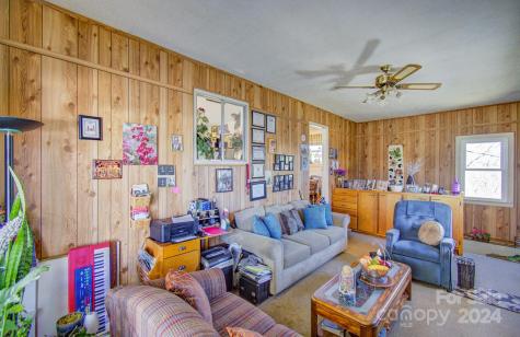 357 Deaverview Road Asheville NC 28806