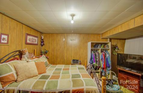 357 Deaverview Road Asheville NC 28806