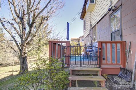 357 Deaverview Road Asheville NC 28806