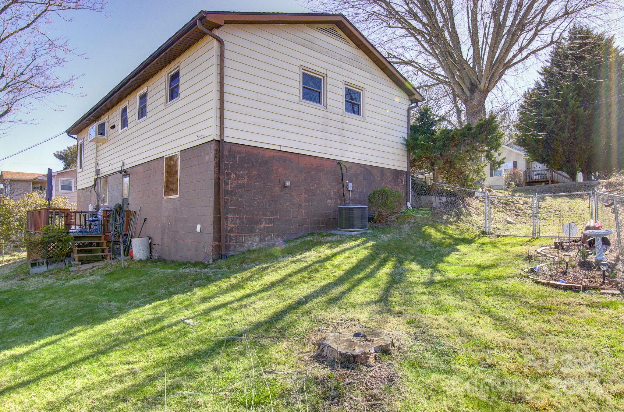 357 Deaverview Road Asheville NC 28806