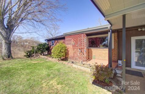357 Deaverview Road Asheville NC 28806