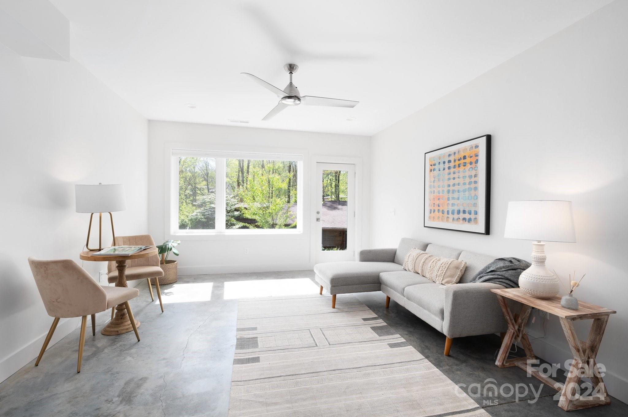 41 Mauricet Lane Asheville NC 28806
