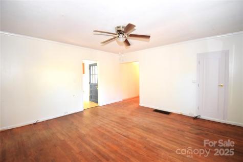 26 Dogwood Court Asheville NC 28805