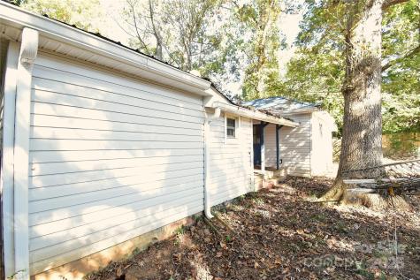 26 Dogwood Court Asheville NC 28805