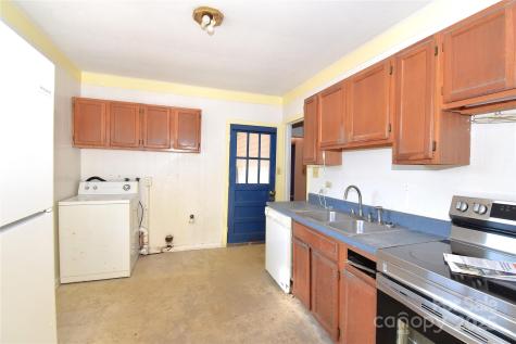 26 Dogwood Court Asheville NC 28805