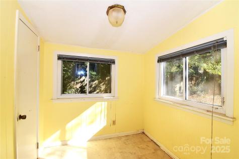 26 Dogwood Court Asheville NC 28805