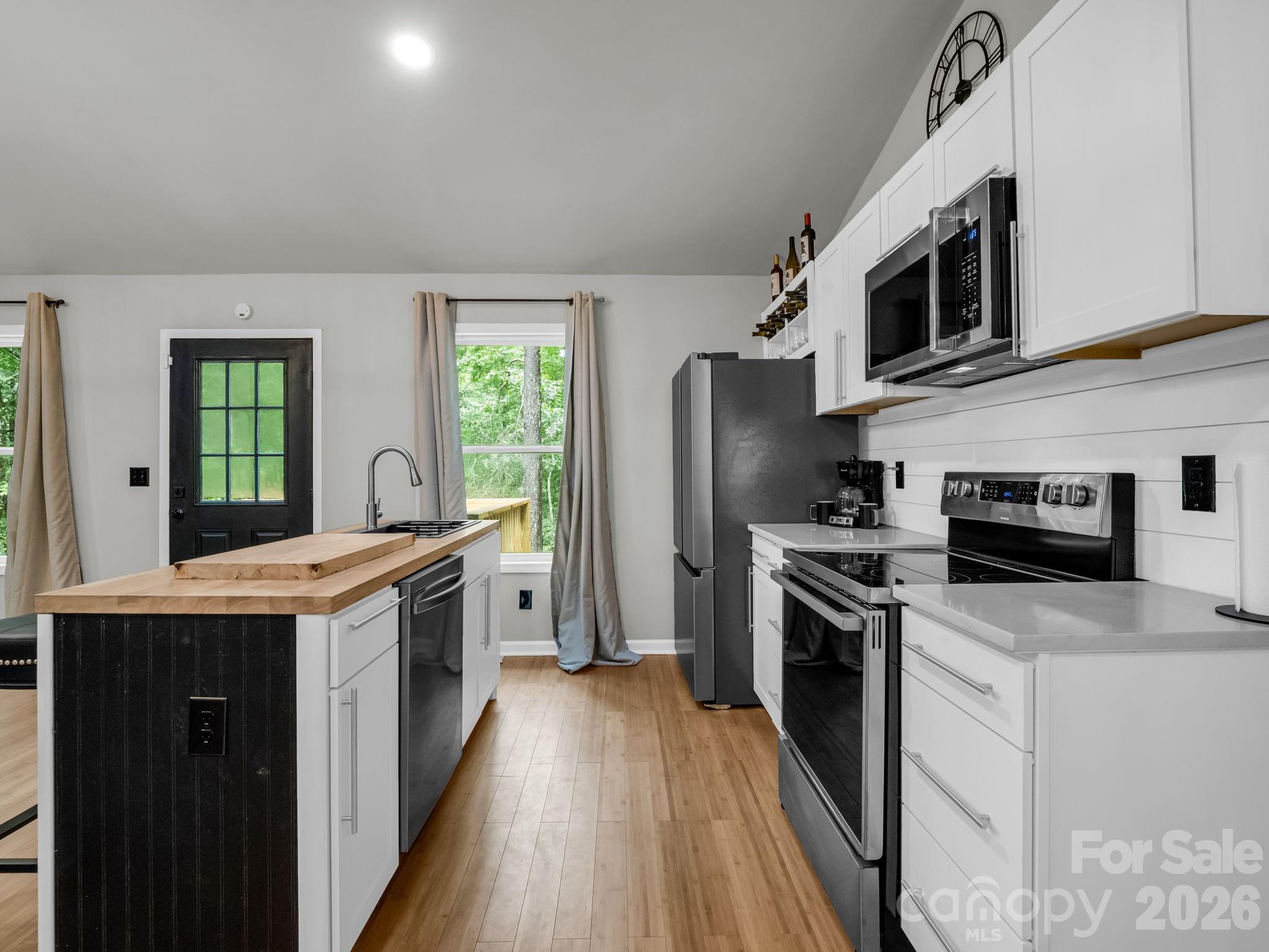 257 Roadrunner Circle Lake Lure NC 28746