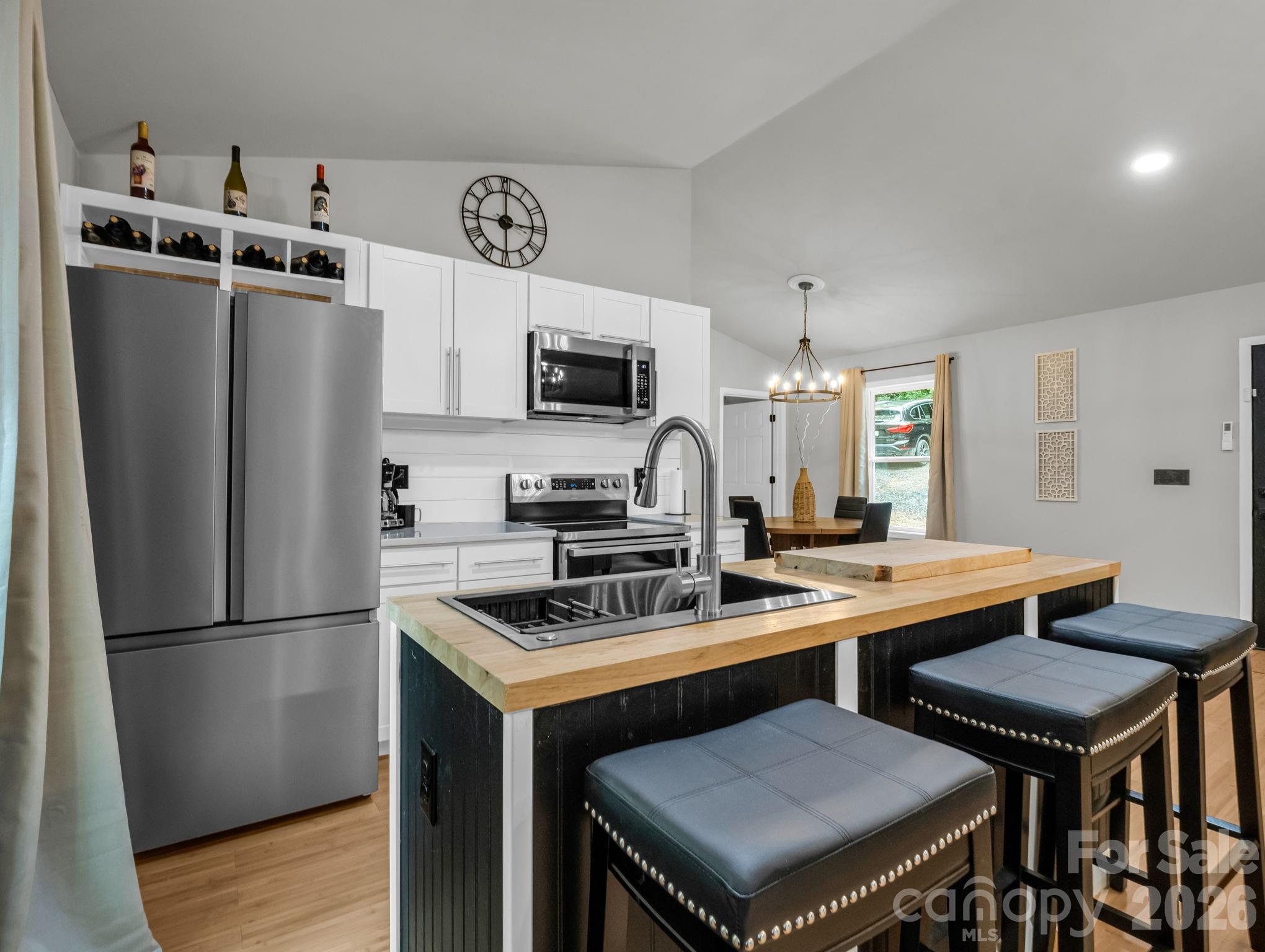257 Roadrunner Circle Lake Lure NC 28746