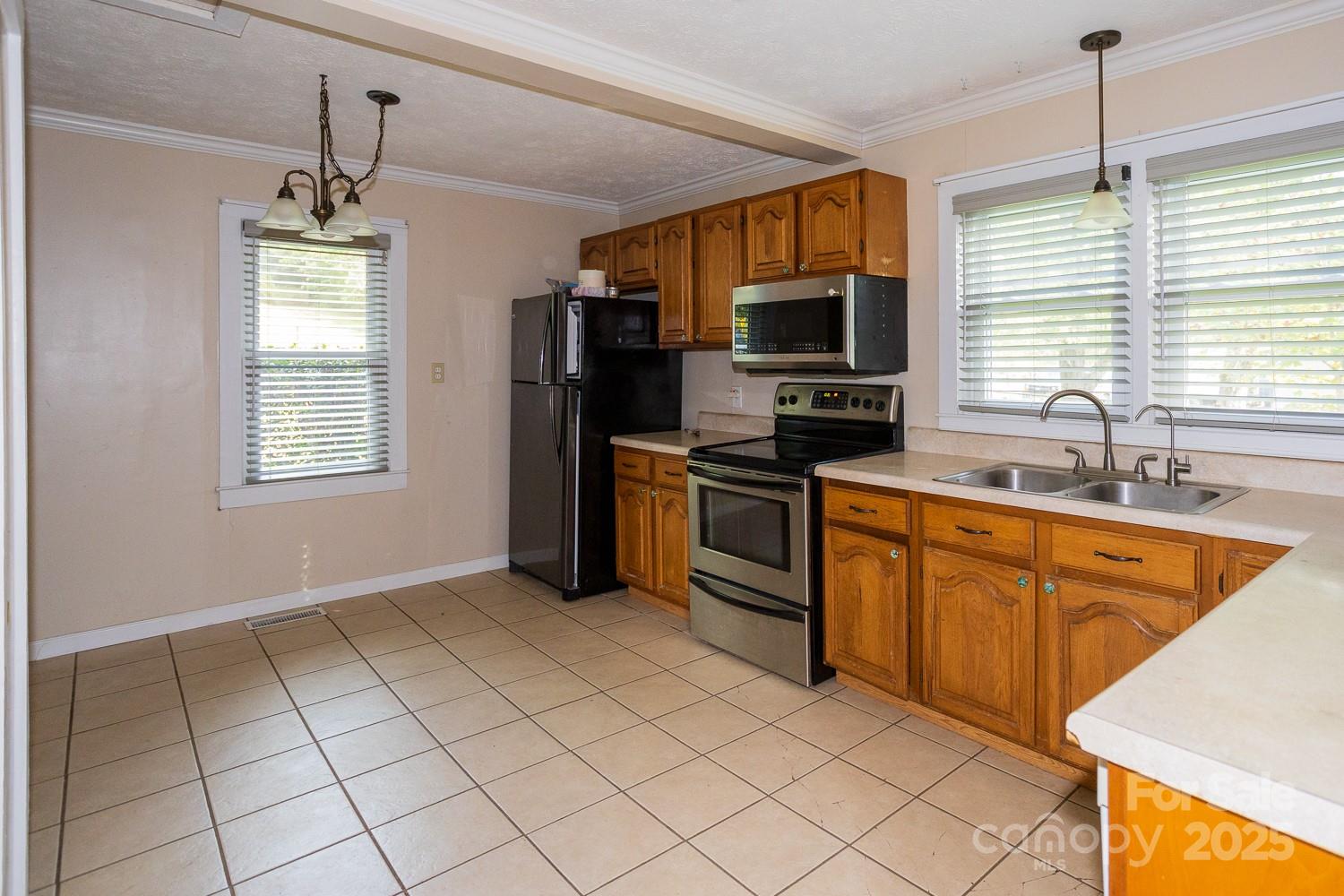 948 Riceville Road Asheville NC 28805