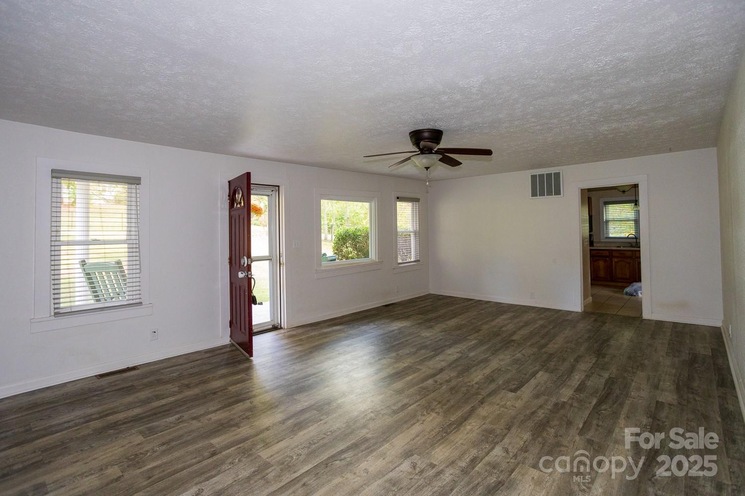 948 Riceville Road Asheville NC 28805