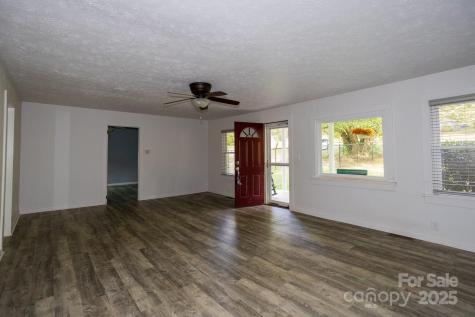 948 Riceville Road Asheville NC 28805