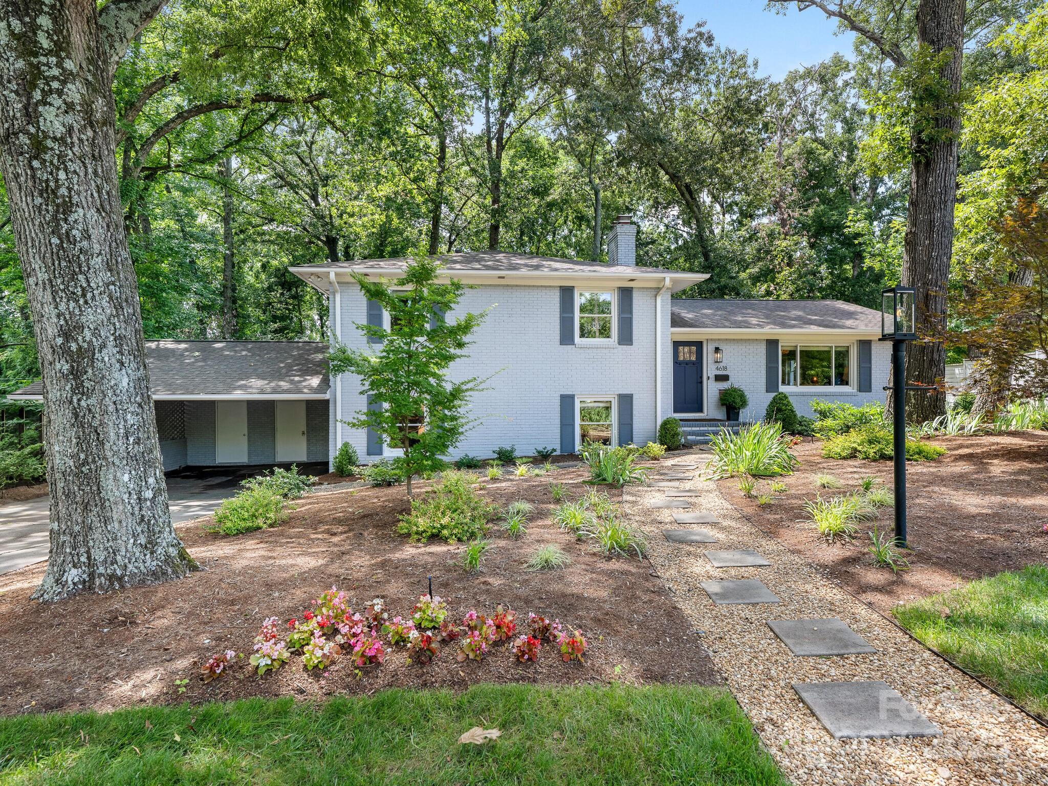 4618 Emory Lane Charlotte NC 28211