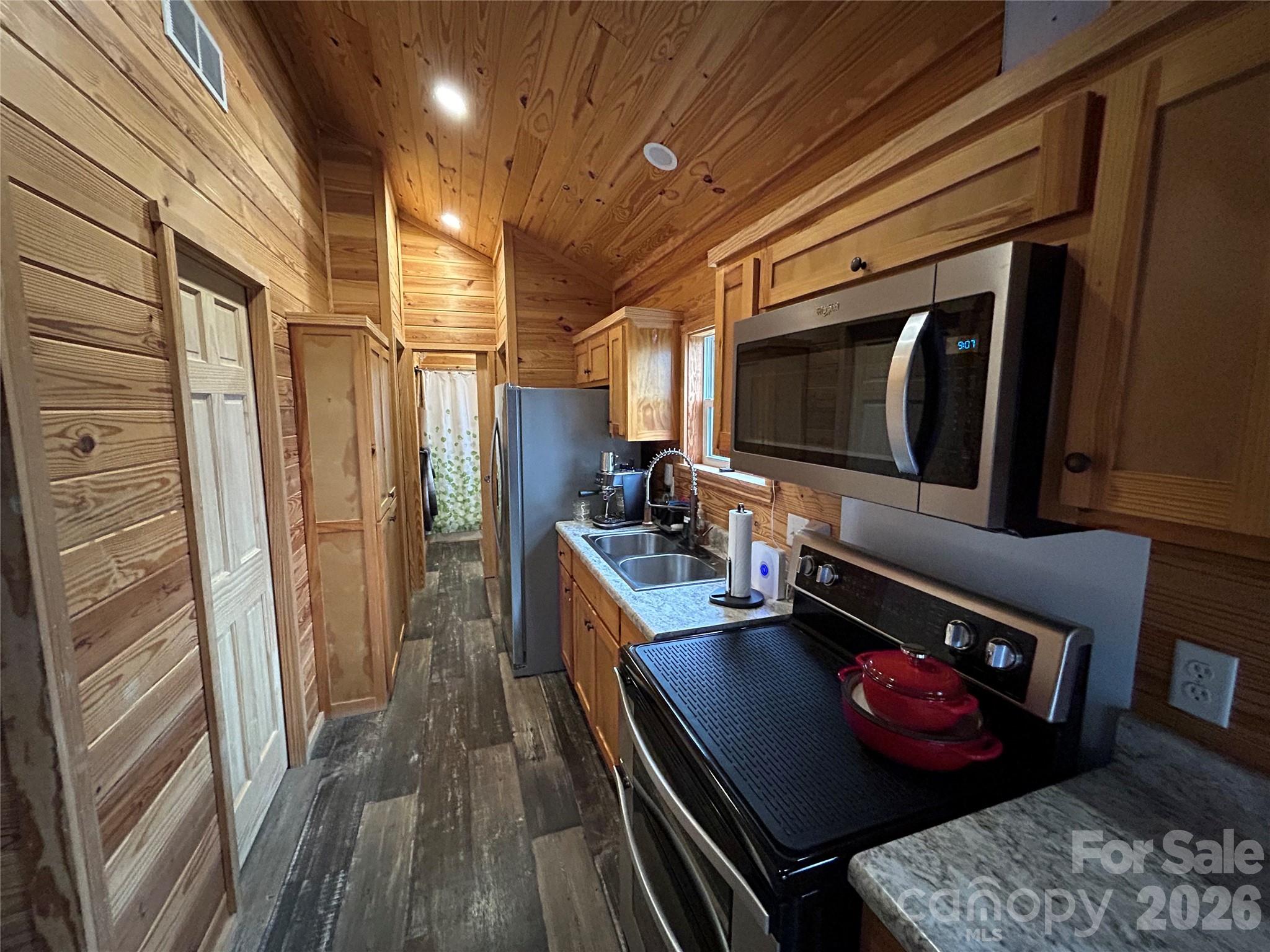 73 Bear Oat Trail Franklin NC 28734