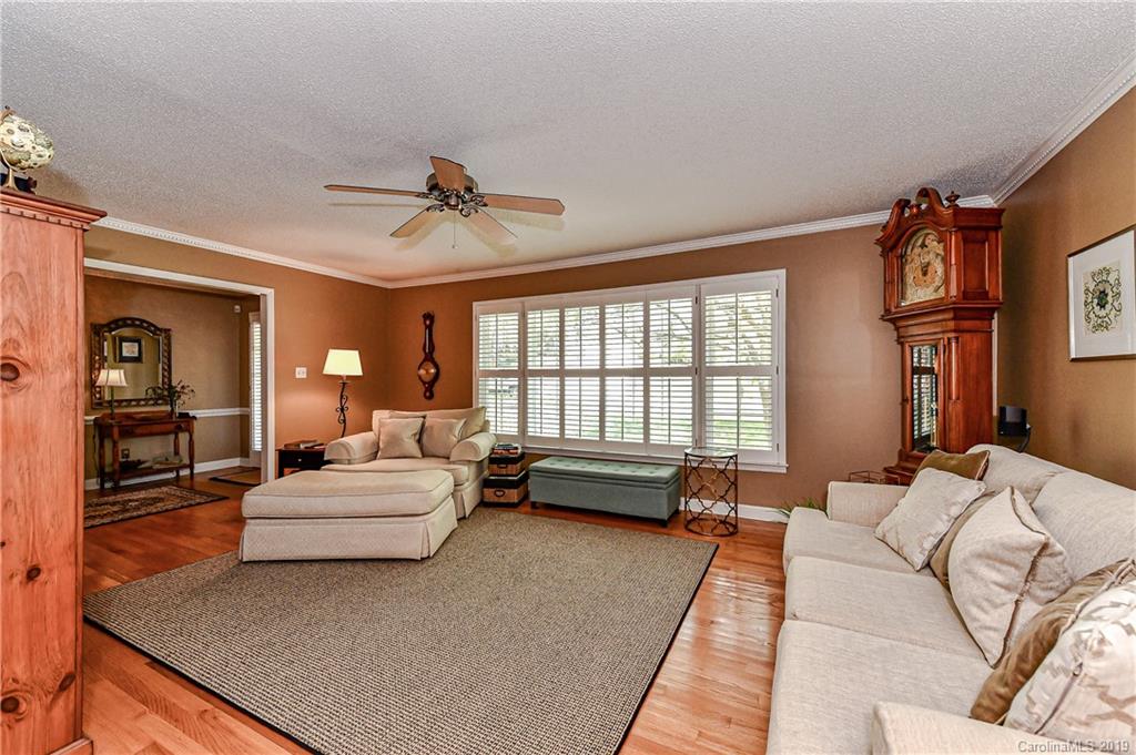 3824 Chevington Road Charlotte NC 28226