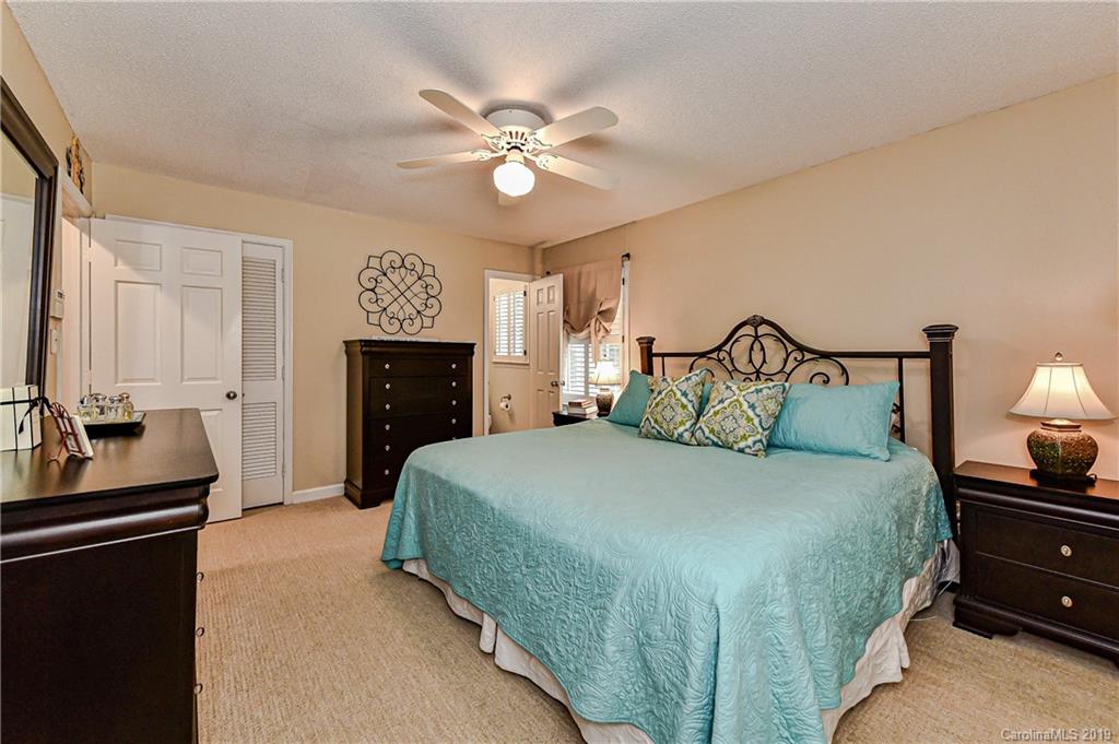 3824 Chevington Road Charlotte NC 28226