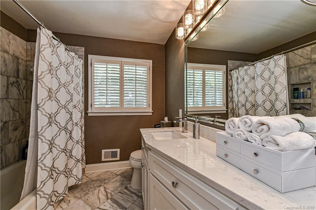 3824 Chevington Road Charlotte NC 28226