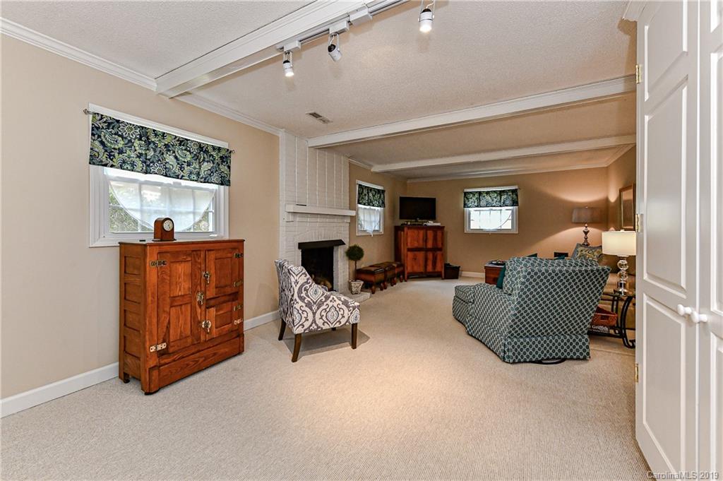 3824 Chevington Road Charlotte NC 28226