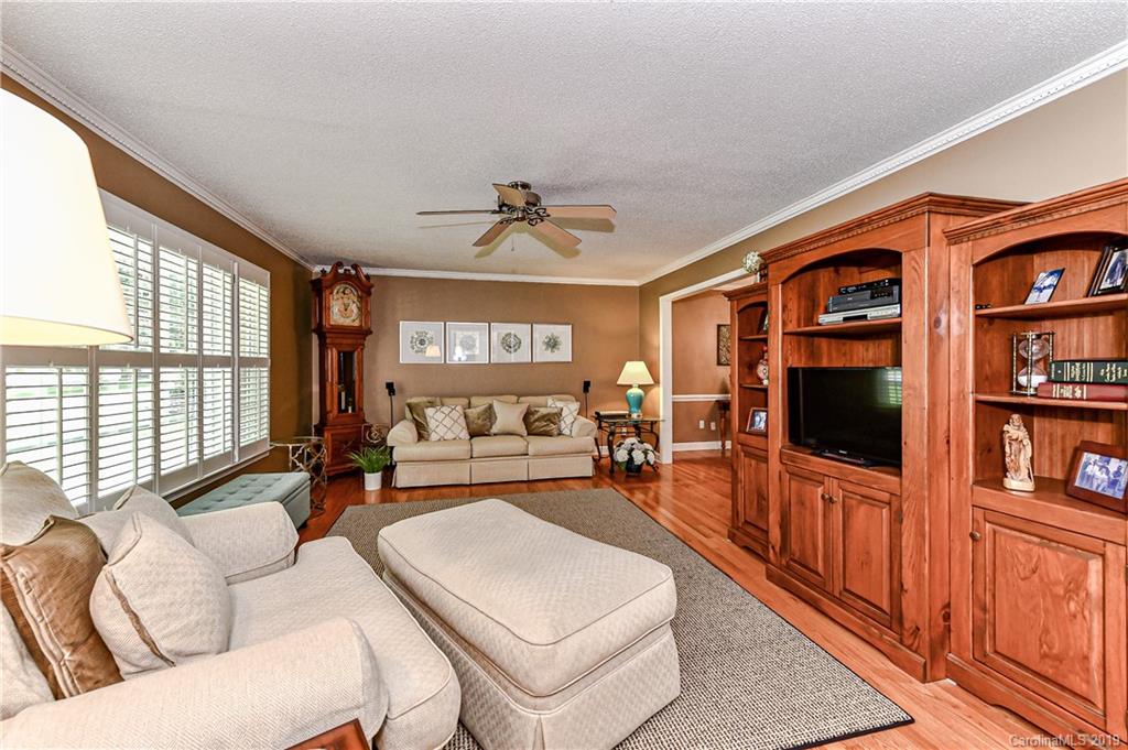 3824 Chevington Road Charlotte NC 28226