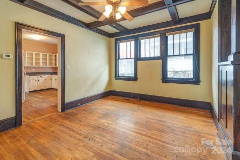 5 Elizabeth Place Asheville NC 28801