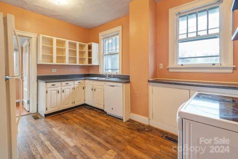 5 Elizabeth Place Asheville NC 28801
