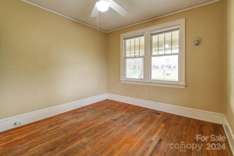 5 Elizabeth Place Asheville NC 28801