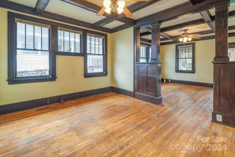 5 Elizabeth Place Asheville NC 28801