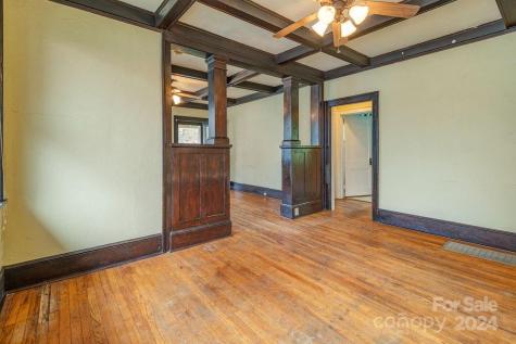 5 Elizabeth Place Asheville NC 28801