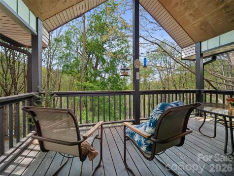 129 Kantagree Drive Bakersville NC 28705