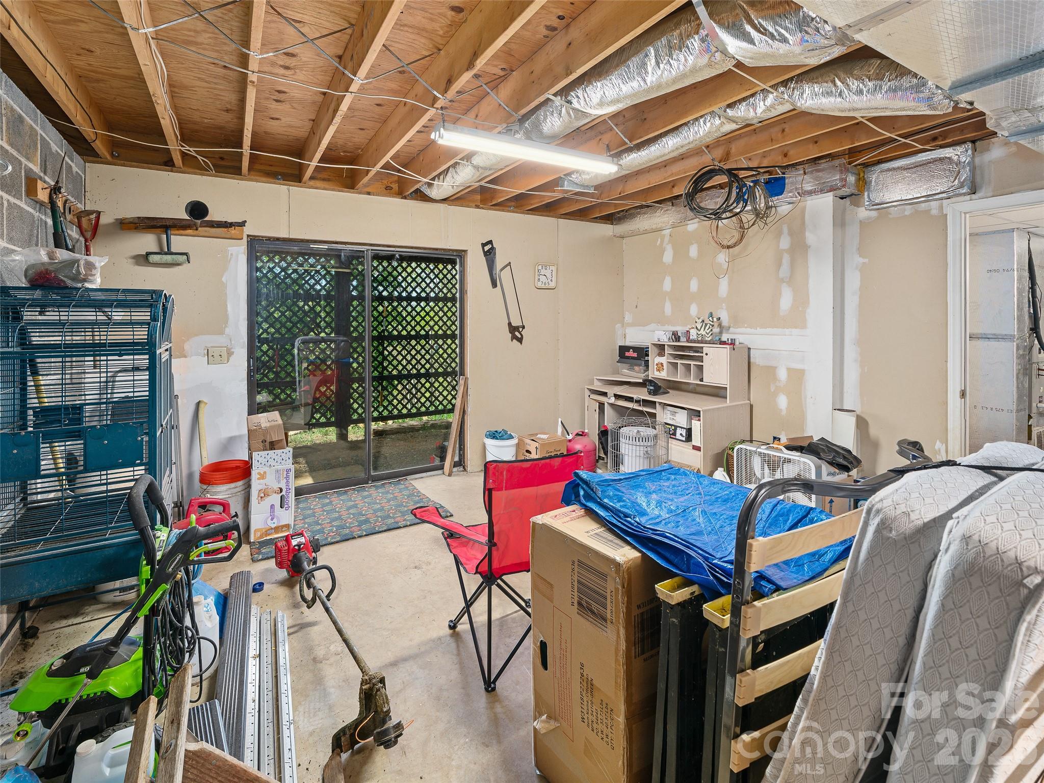 129 Kantagree Drive Bakersville NC 28705