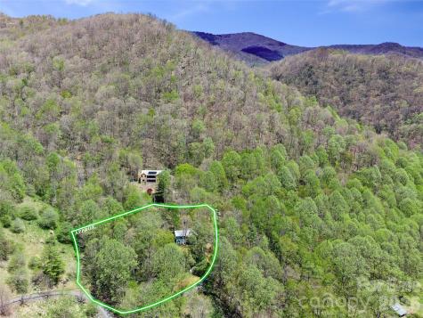 129 Kantagree Drive Bakersville NC 28705