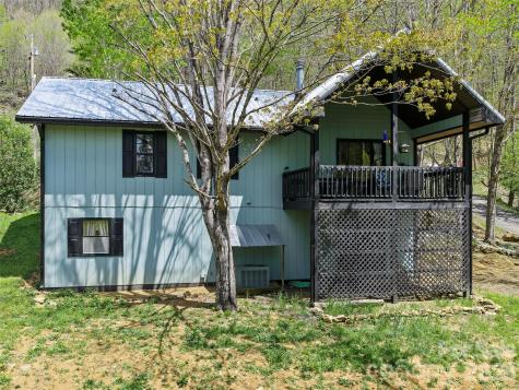 129 Kantagree Drive Bakersville NC 28705