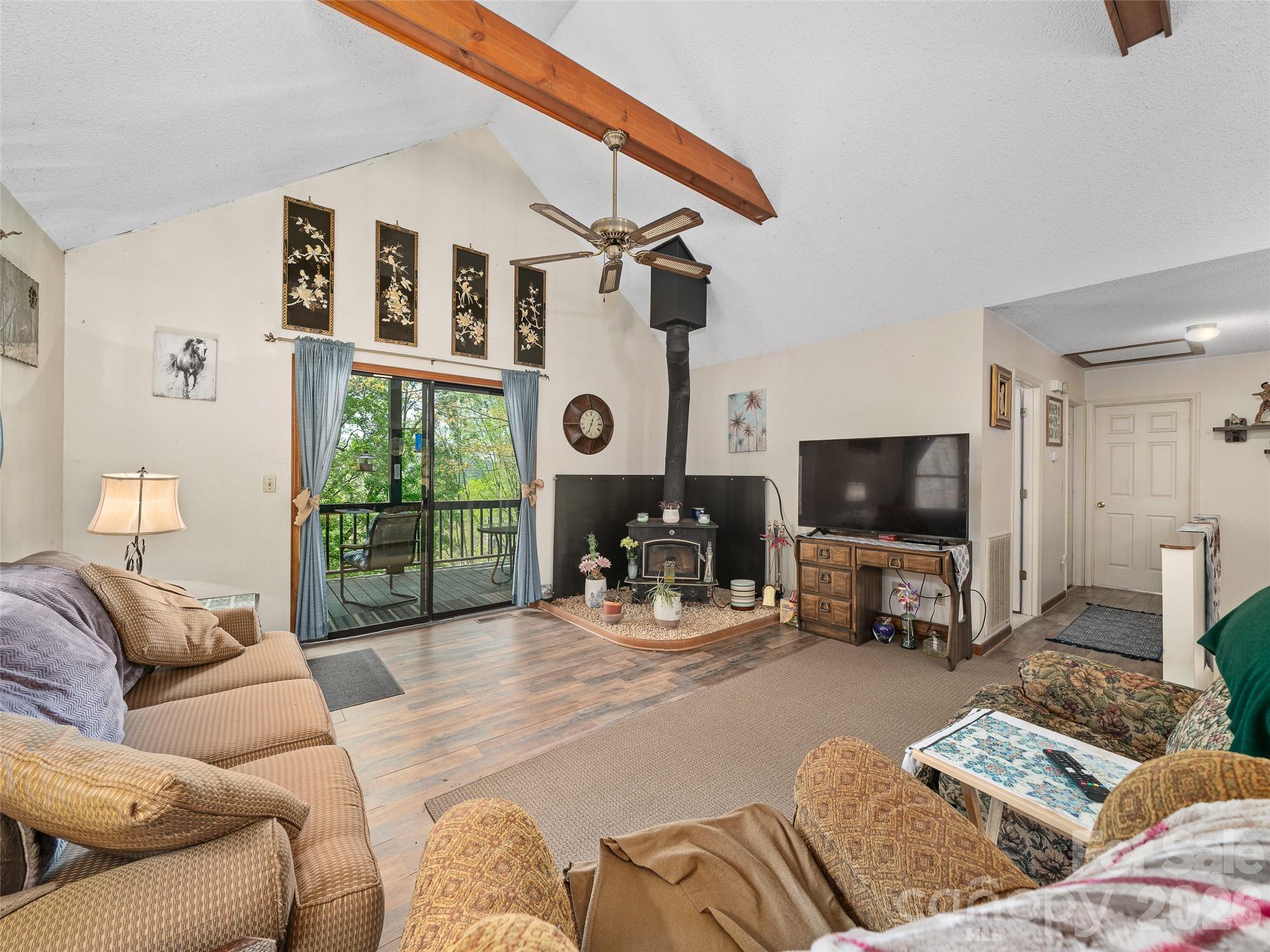129 Kantagree Drive Bakersville NC 28705
