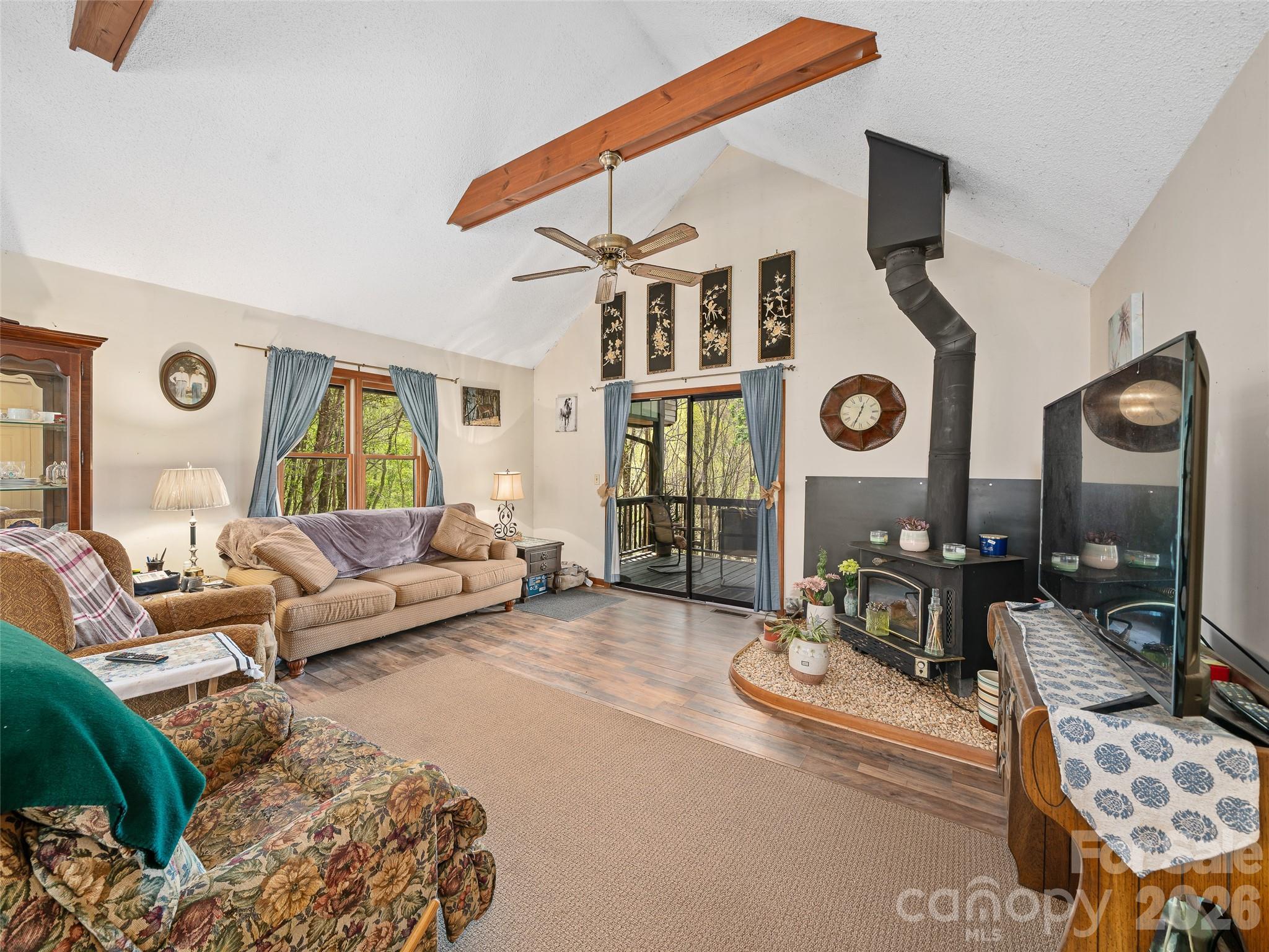 129 Kantagree Drive Bakersville NC 28705