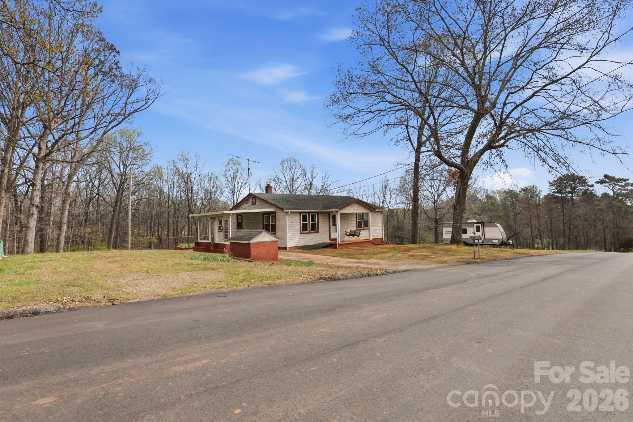 641 Central Drive Statesville NC 28677