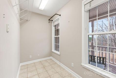 590 Brook Knoll Circle Weaverville NC 28787