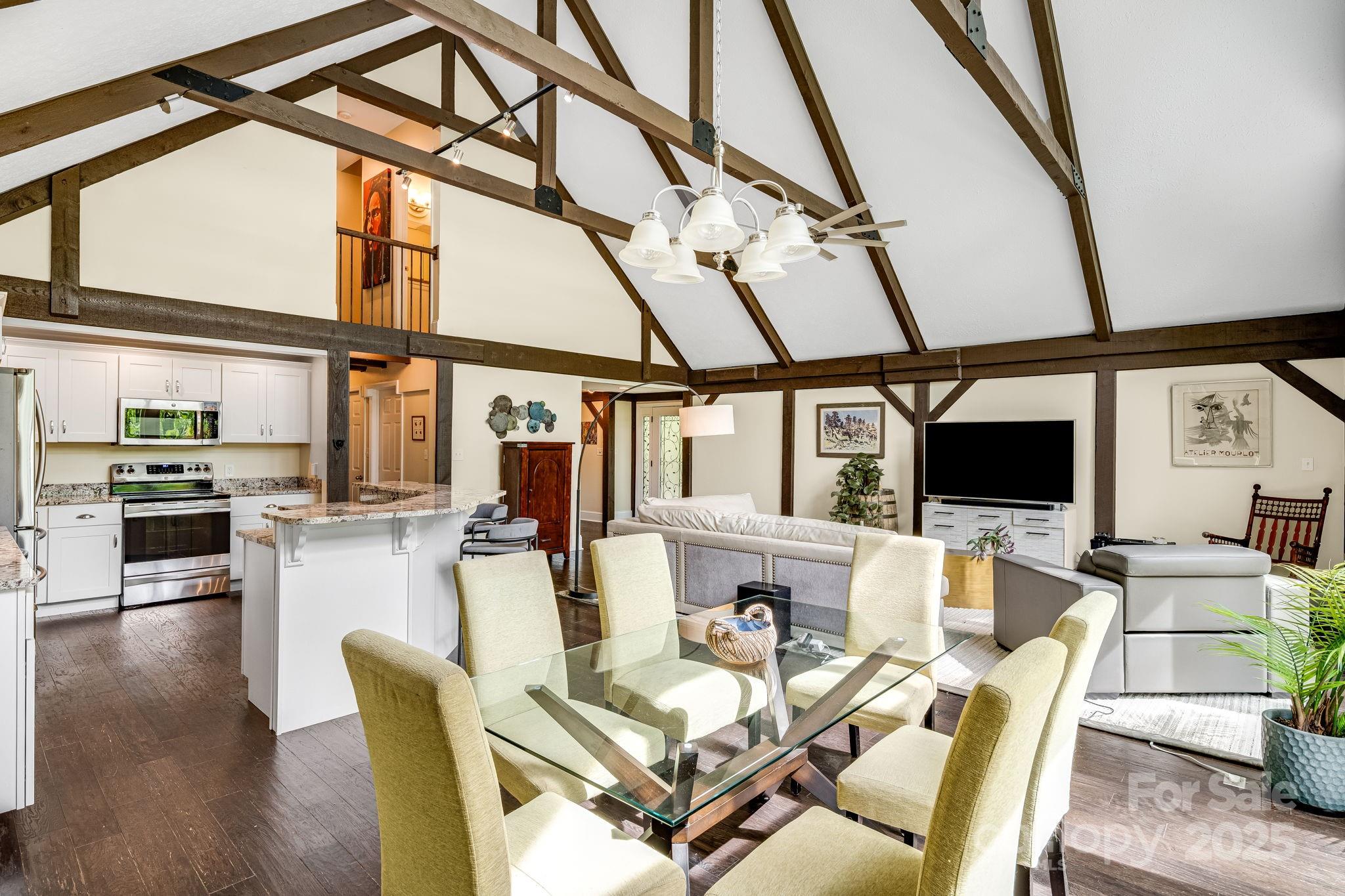 8 Quinn Court Asheville NC 28805