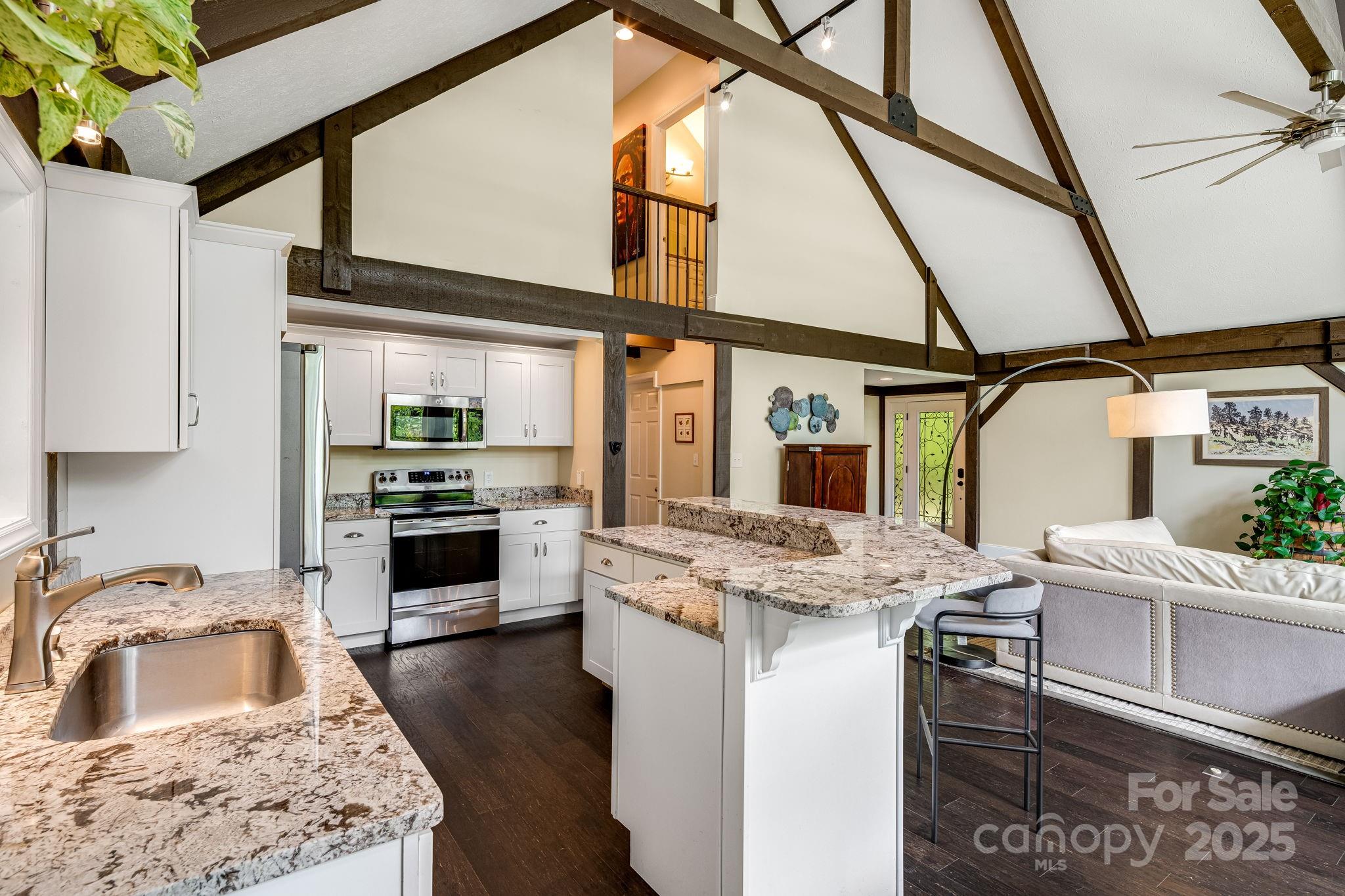 8 Quinn Court Asheville NC 28805