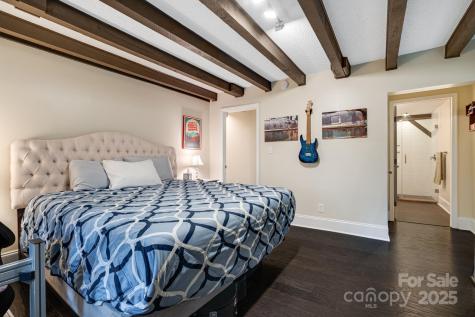 8 Quinn Court Asheville NC 28805