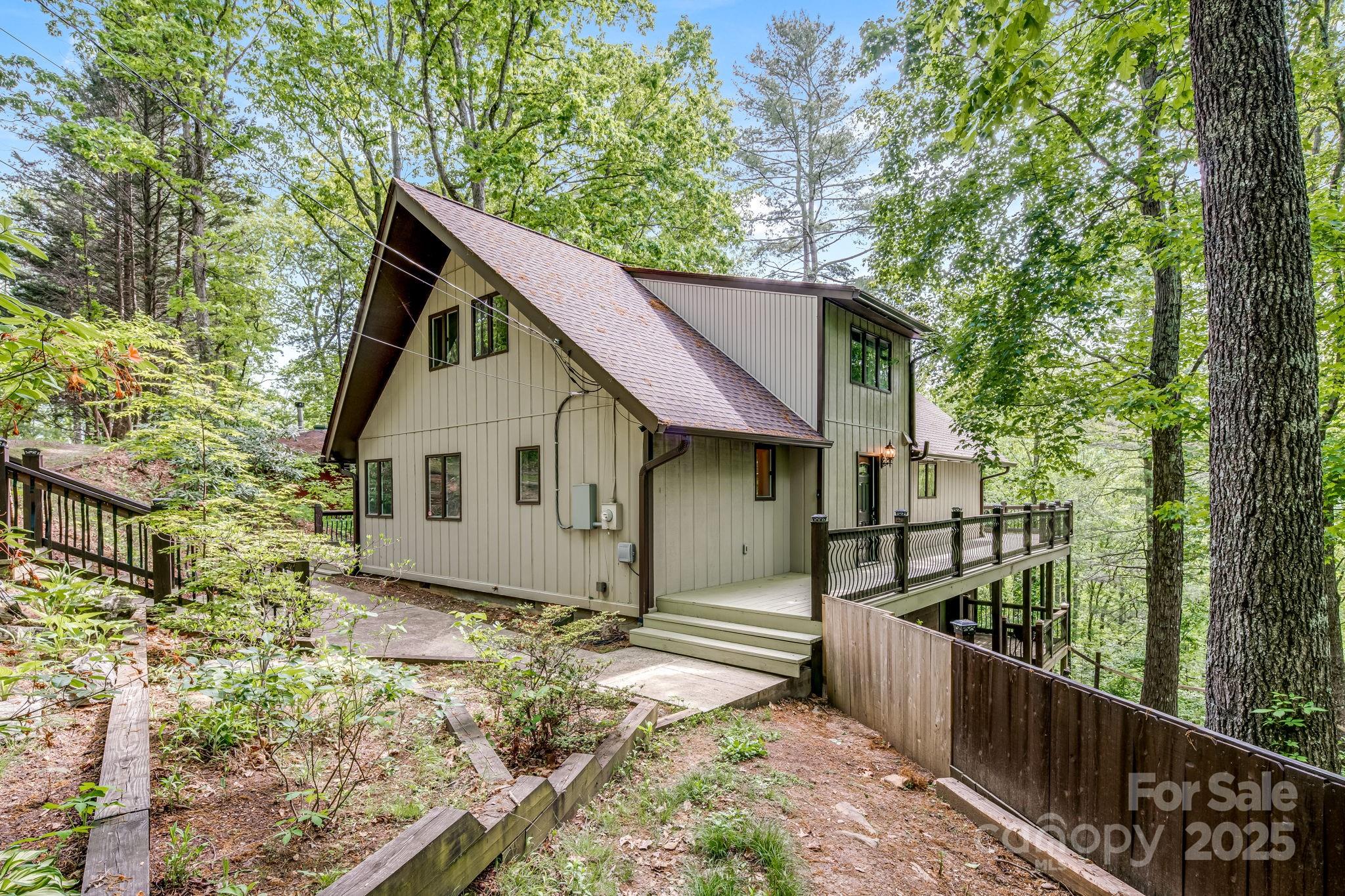 8 Quinn Court Asheville NC 28805