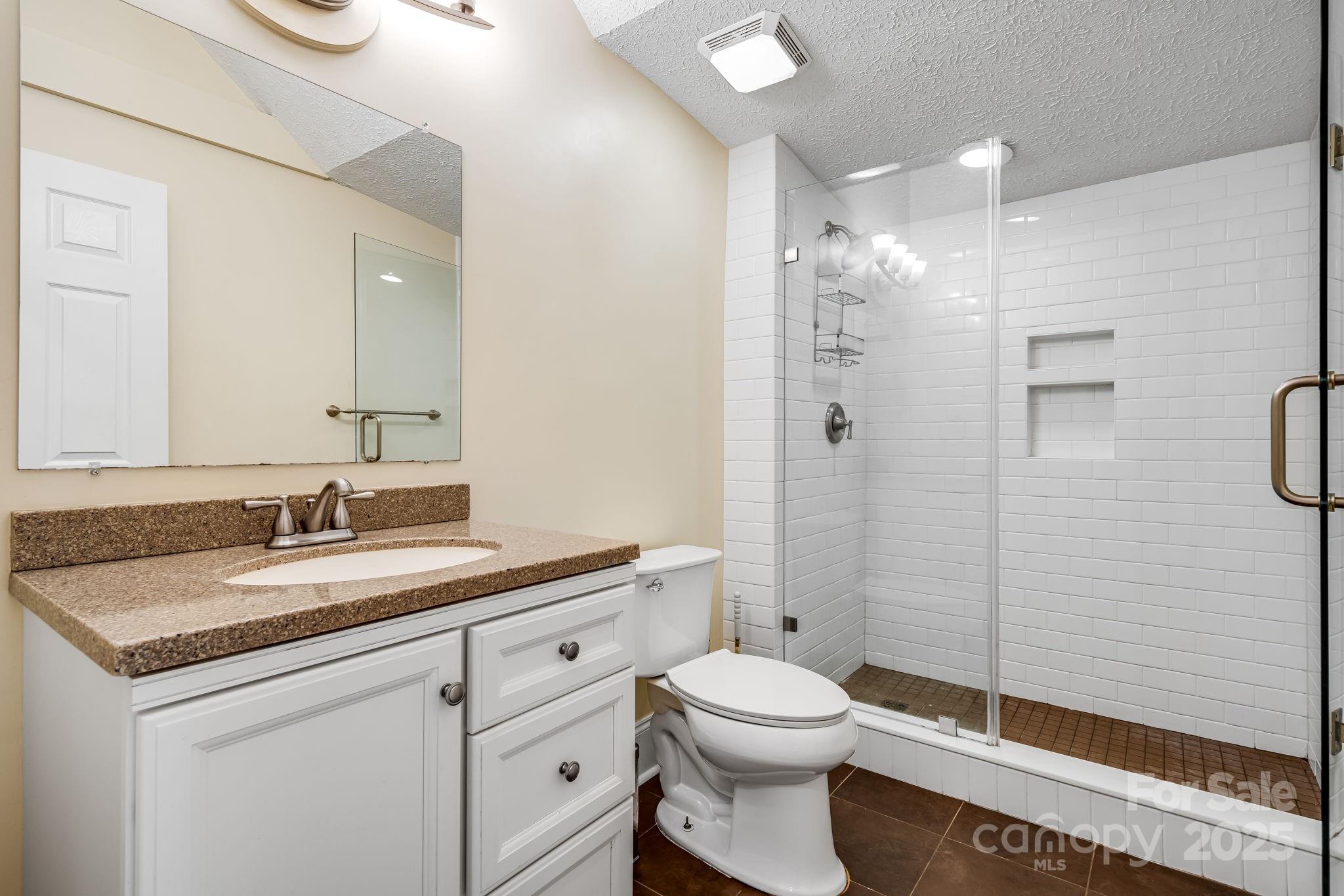 8 Quinn Court Asheville NC 28805