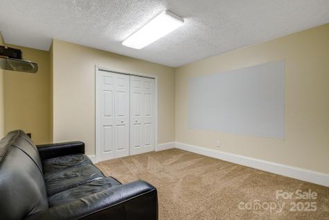 8 Quinn Court Asheville NC 28805