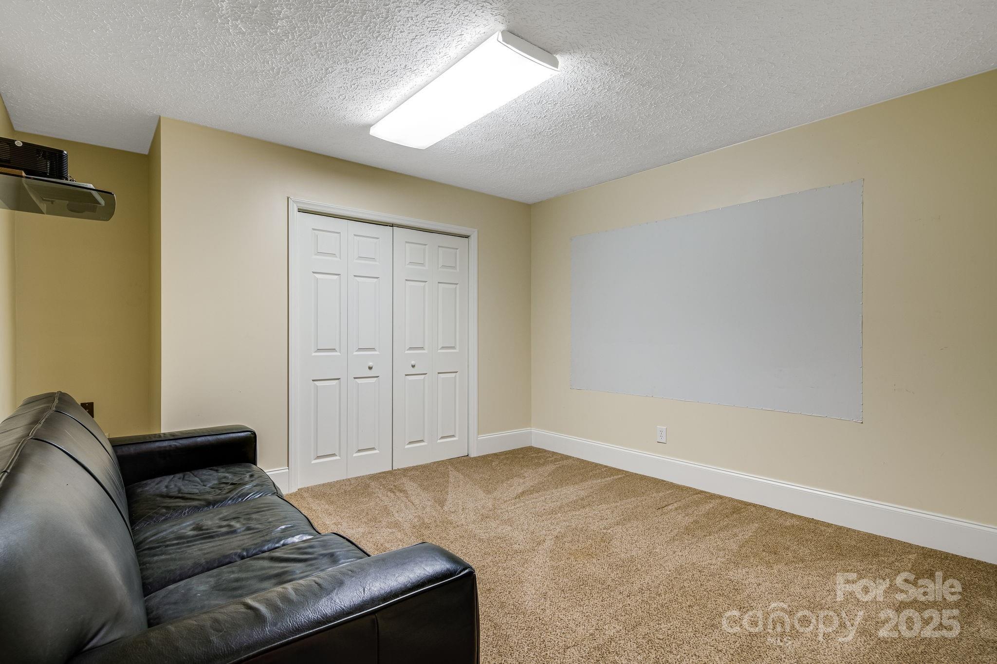 8 Quinn Court Asheville NC 28805