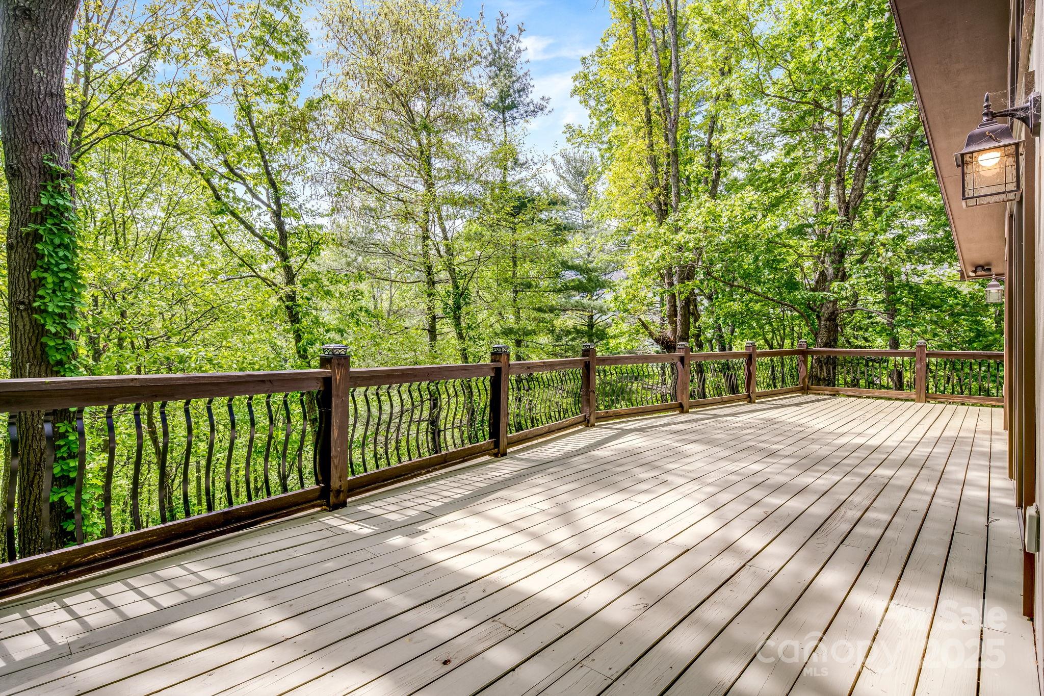 8 Quinn Court Asheville NC 28805