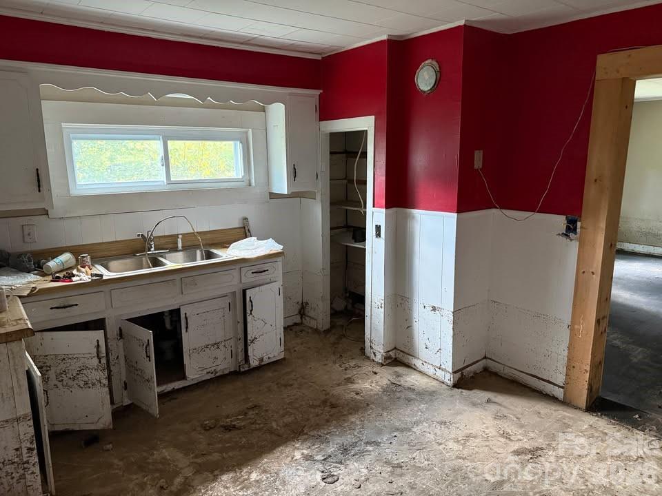 166 Old Helton School Road Lansing NC 28643
